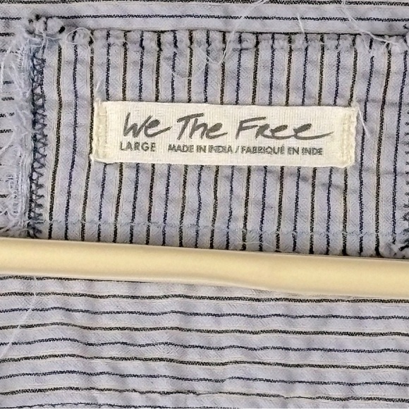 Free People We The Free Annabelle Button front Blue Striped Blouse Size L Boho - Picture 7 of 13